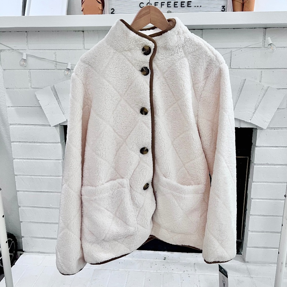 Lauren Ralph Lauren Quilted Faux Shearling Sherpa Buttoned Jacket